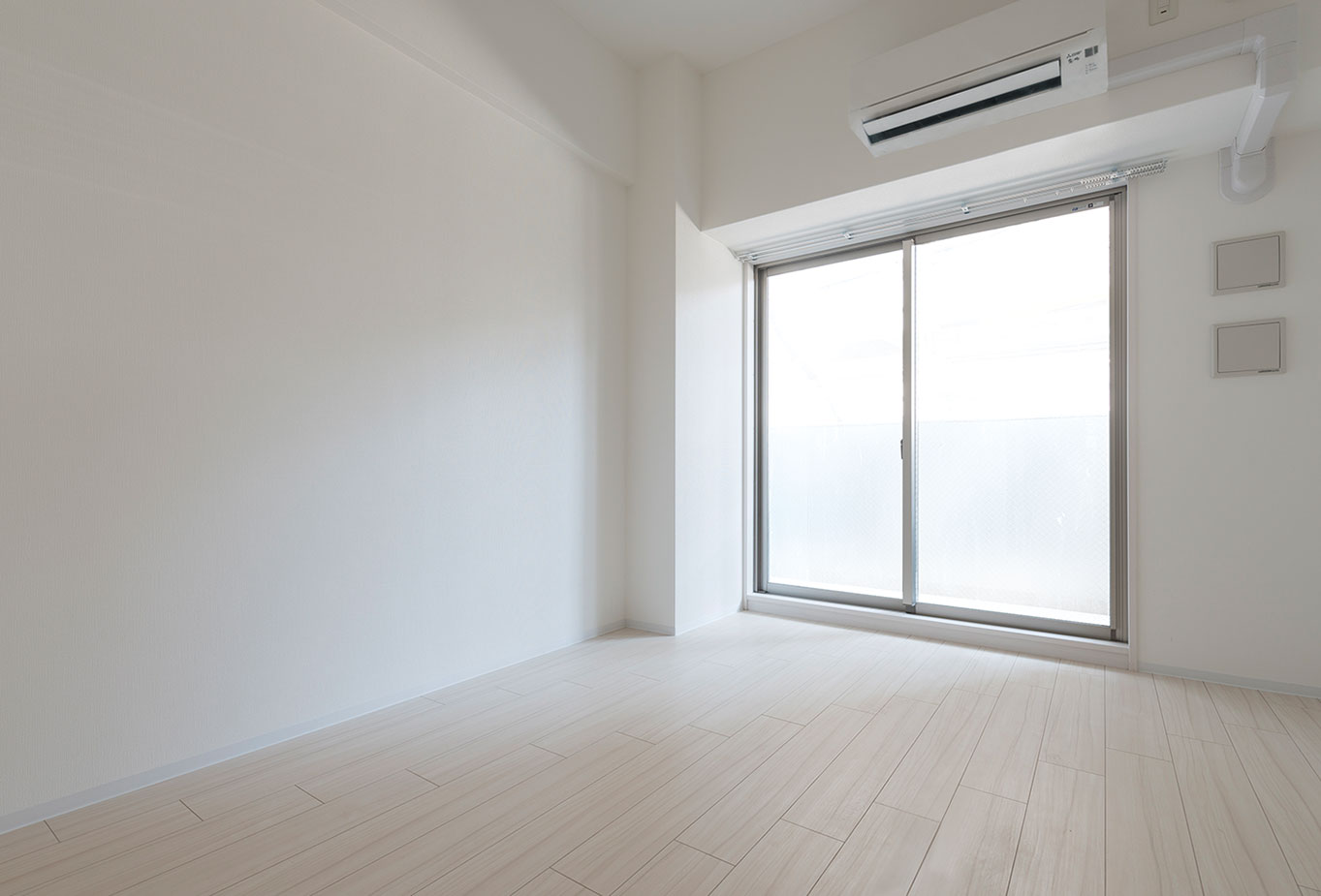 PRIVATE ROOM