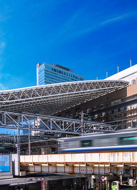 JR「大阪」駅