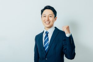 サラリーマンでも不動産投資はできる？　メリットや注意点、失敗を防ぐポイントを解説